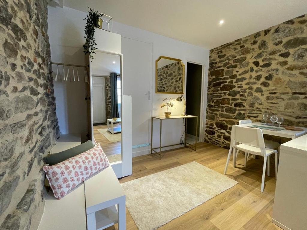 Studio Hypercentre A 1 Mn Plage Et Des Ports Granville Bagian luar foto